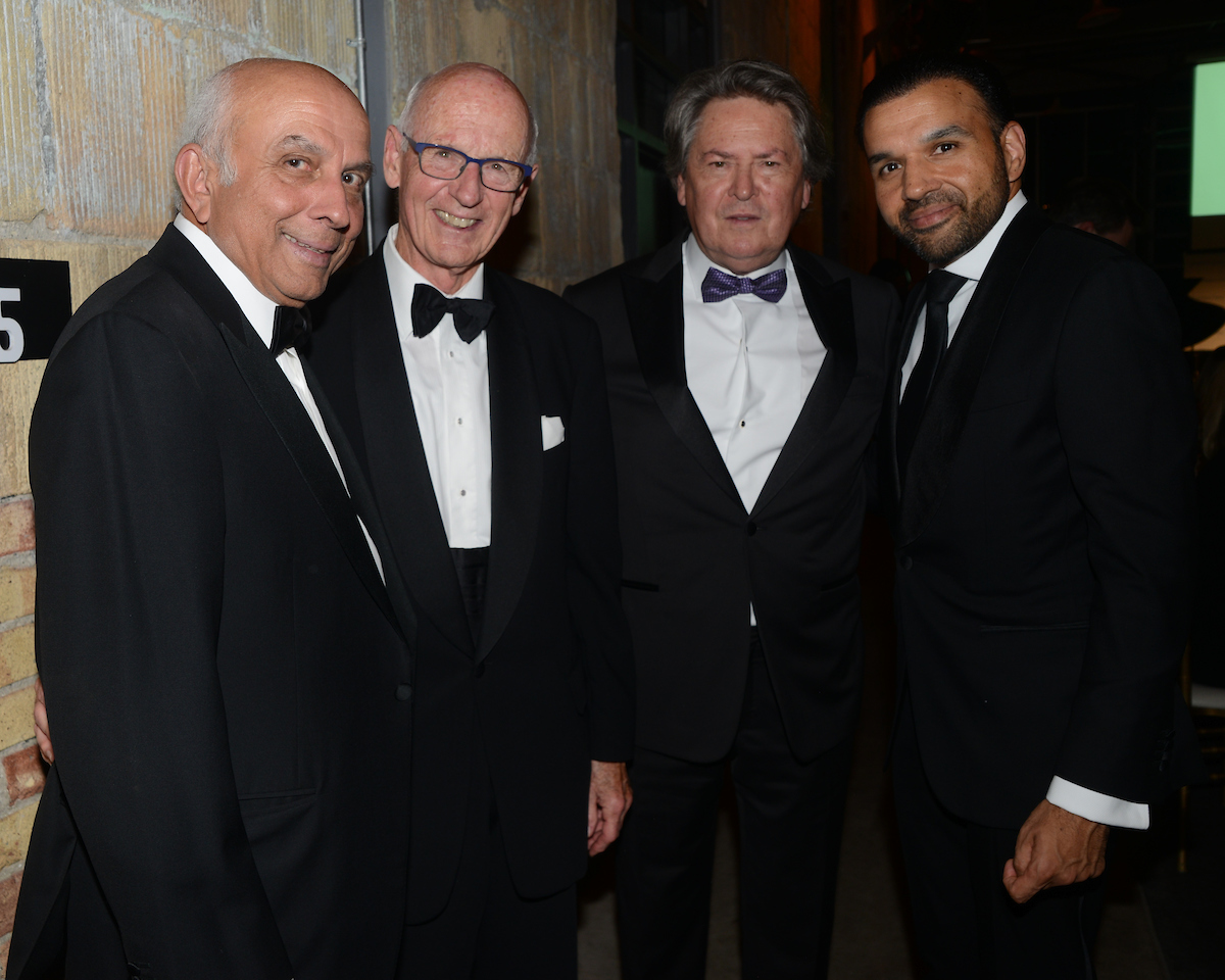 BIZARTS 22 2as TSander0978